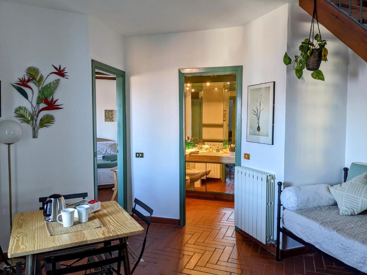 ستريزا B&B Il Poggiolo المظهر الخارجي الصورة