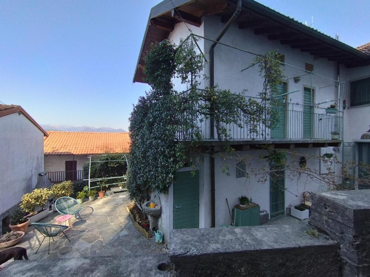 ستريزا B&B Il Poggiolo المظهر الخارجي الصورة