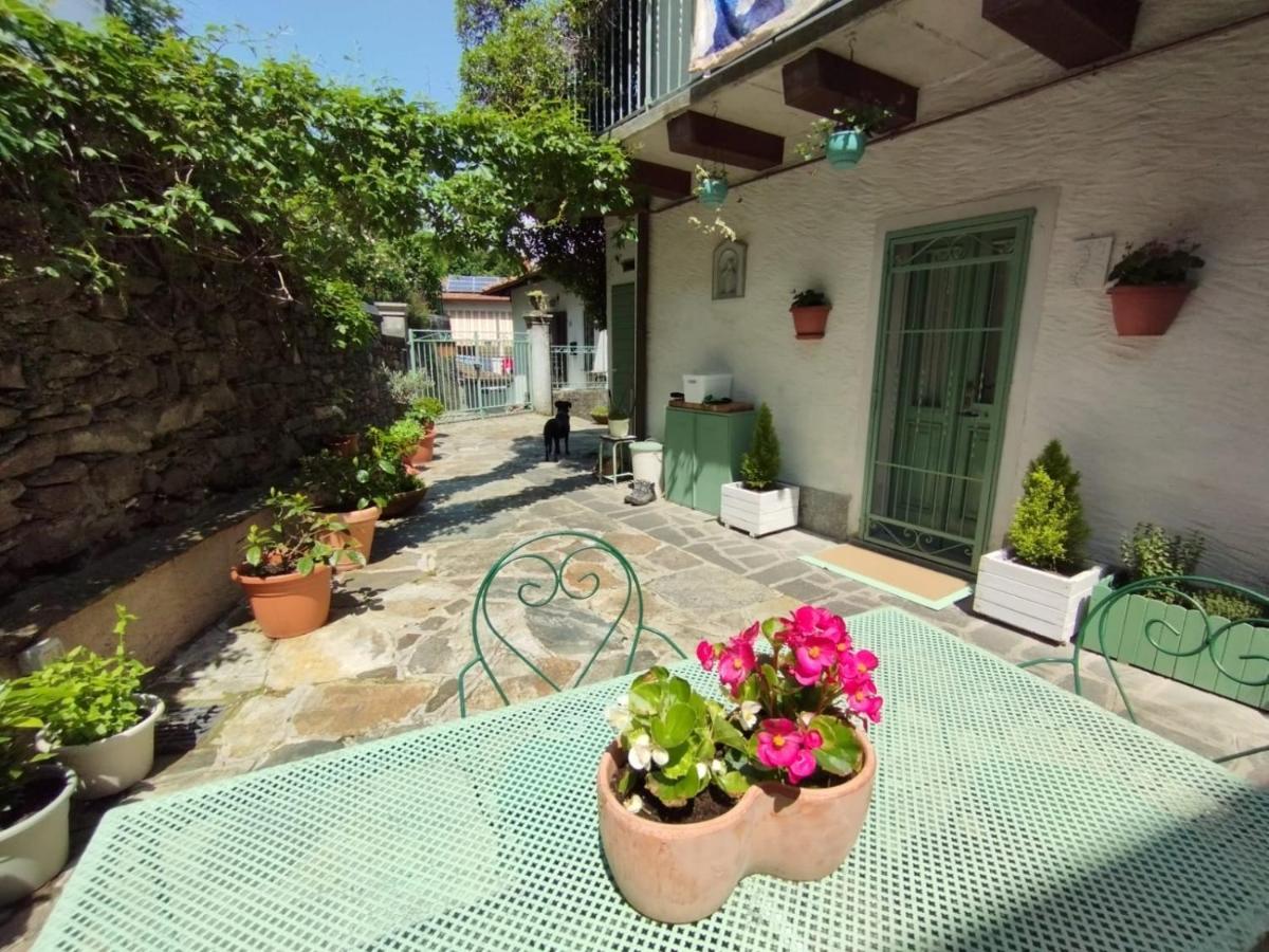 ستريزا B&B Il Poggiolo المظهر الخارجي الصورة