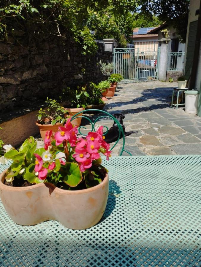 ستريزا B&B Il Poggiolo المظهر الخارجي الصورة